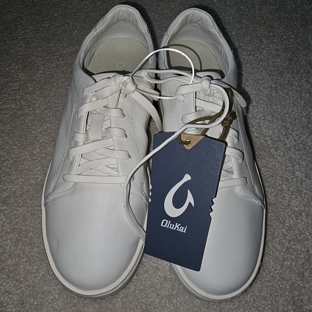 OluKai Pehuea LI ILI White Low-Top Leather Sneakers